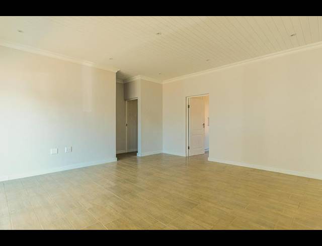 3 BEDROOM TOWNHOUSE FOR SALE IN GREENDALE
